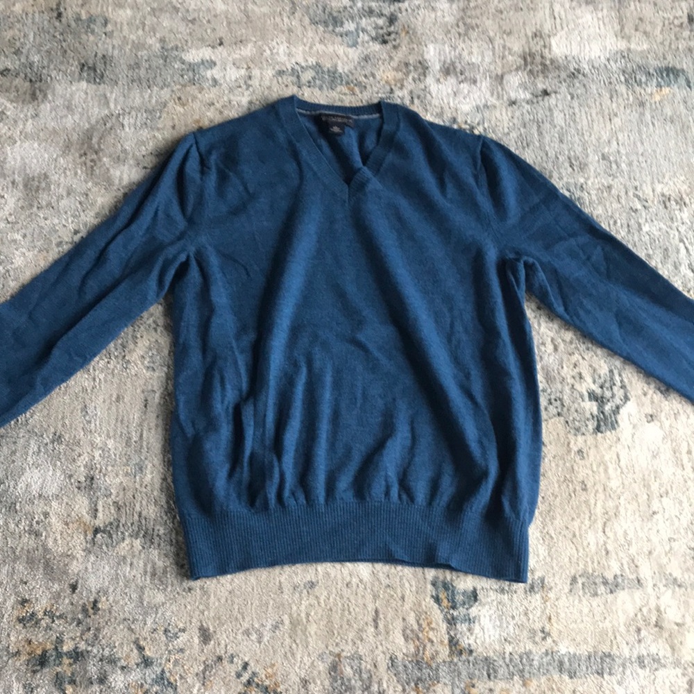 Banana Republic v neck sweater